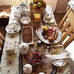 Saint Martin's Oda ve Kahvaltı 4*