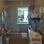 Saint Martin's Oda ve Kahvaltı 4*