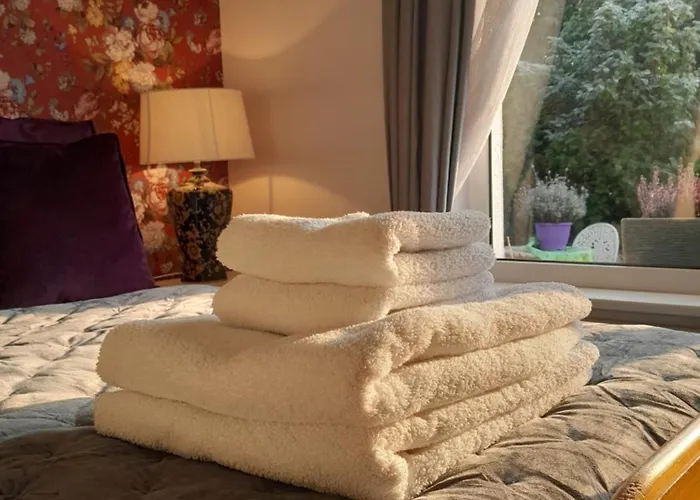 לינה וארוחת בוקר Saint Martin's 4*