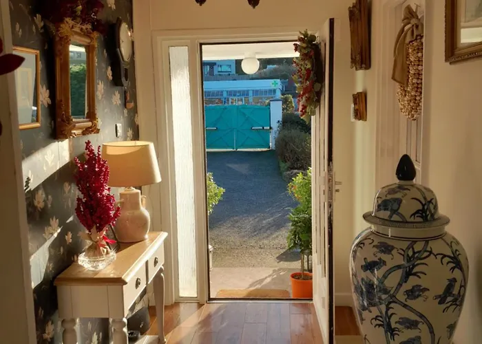 Saint Martin's לינה וארוחת בוקר בנדון